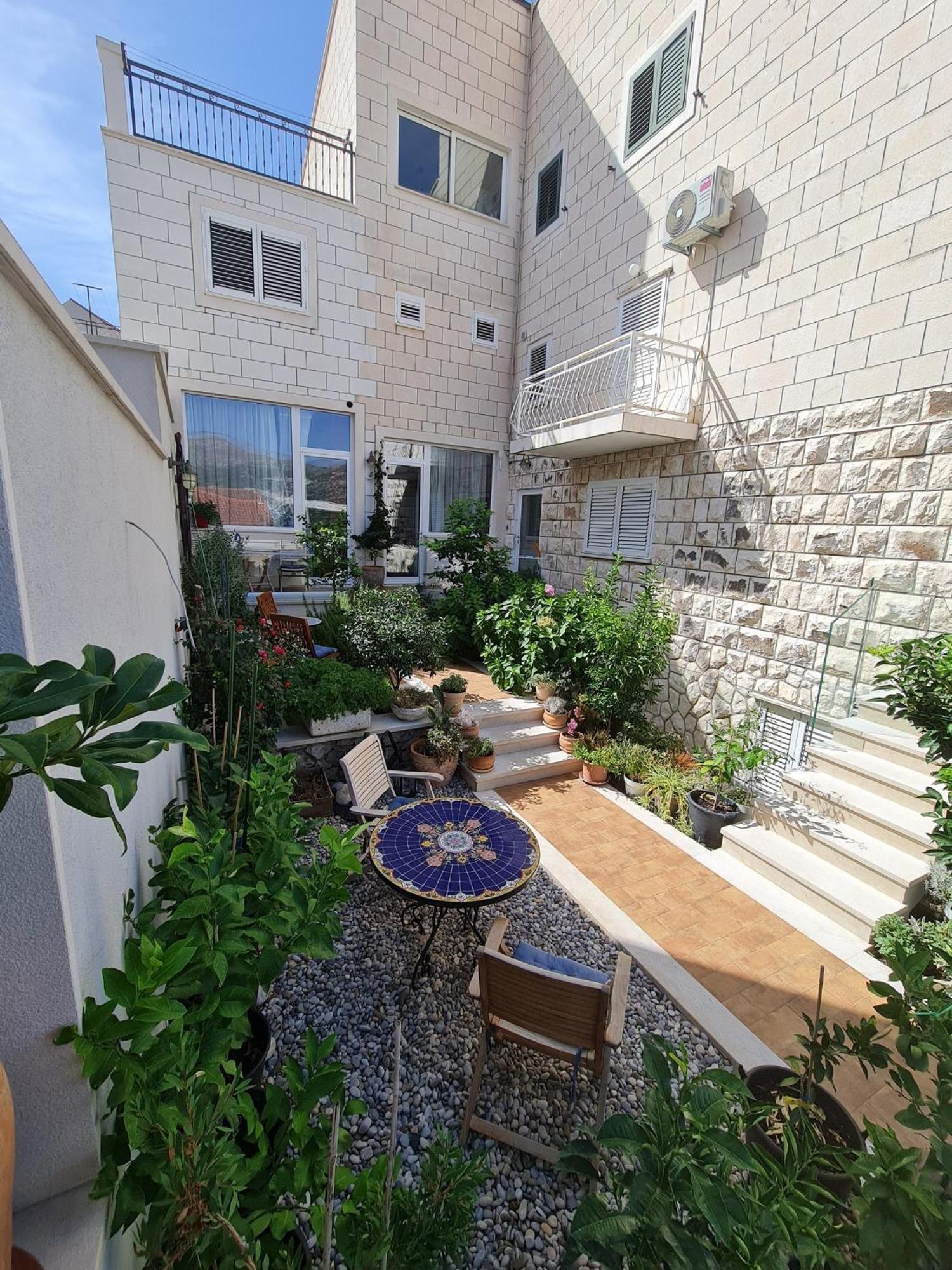 Art Box Dubrovnik Apartment Bilik gambar